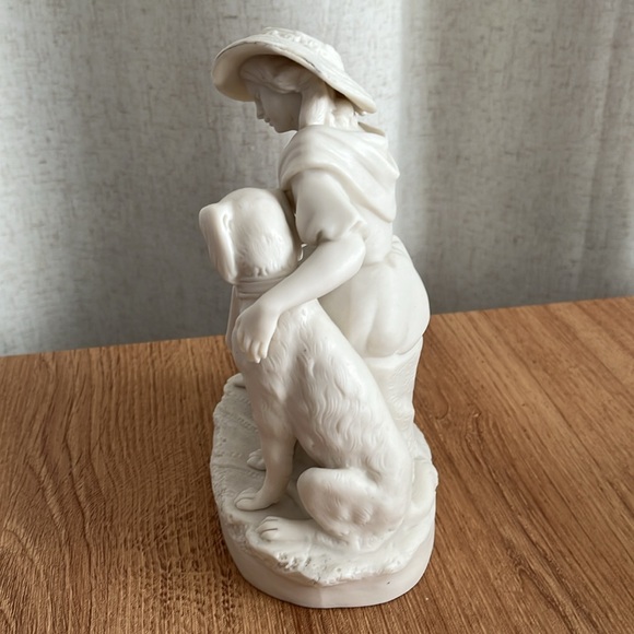 Copeland Parian Ware Figure 'Girl with Bloodhound' c1870 - Picture 2 of 5